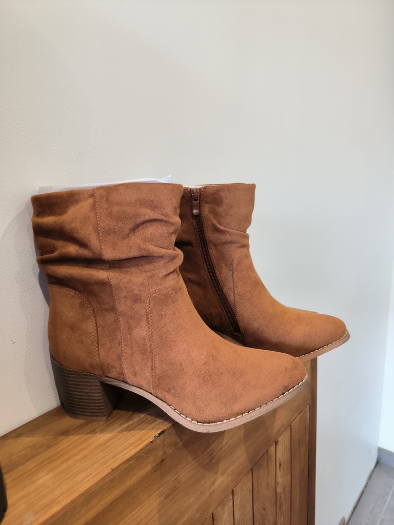 Boots camel 